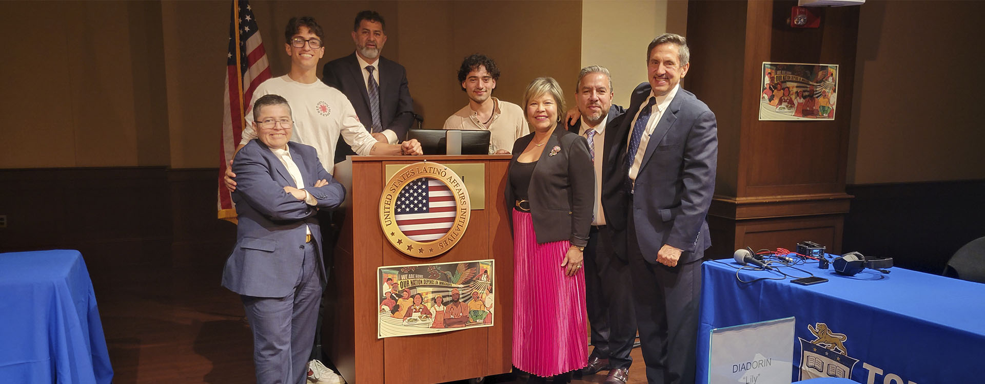 The latino Spirit. El espiritu latino que mueve comunidades-Reunión importante y US Latino Affairs Initiatives